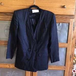 Classic vintage black blazer